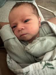 Overpricing isn't just a little mistake, it's a home sale deal breaker! 🛑  Today's buyers are both savvy and emotional. If they feel a home is  overpriced, they'll keep scrolling… even if