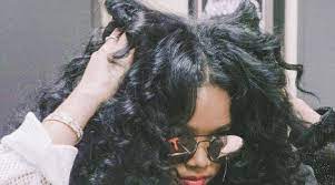 Black hair is so beautiful. H E R Covers Rolling Out Magazine And We Ve Got The Lowdown On Her Iconic Hair 21ninety