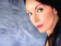 Daisy Hicks (@DaisyHicksMusic)