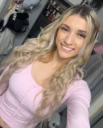 Alyssa Alvarez (@becauseealyssa) • Instagram photos and videos