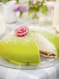 Besuchen sie unsere website und beherrschen sie englisch! Prinzessinnentorte Prinsesstarta Die Beliebteste Torte Der Schweden Rezept Hej Sweden