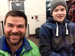 alyin had baby kayden early but he is fine even her dad showed up to  support her with labor they have been working