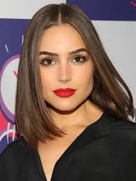 Coupe de cheveux 2016 pour visage allongé. Idee Tendance Coupe Coiffure Femme 2017 2018 Quelle Coupe De Cheveux Moyenne Pour Le Visage Allonge Cheveux Raides Vogue Tunisie Maroc Algerie Magazine Fashion Luxe Inspiration Et People