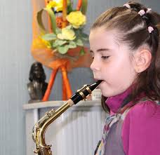 Saint-Louis. Les élèves de l'institut musical à l'examen