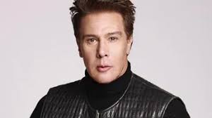 Fernando Allende reaparece en instalaciones de Televisa | VIDEO- Grupo  Milenio