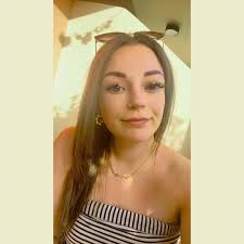 Looking for recommendations of a seamstress that would be willing to come  to The Beeches Park Homes to collect a couple jobs.