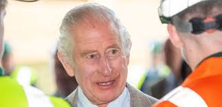 Charles III est le sosie parfait de son arrière grand-mère, cette photo  dévoilée en est