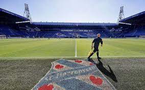 The maximum capacity for seated sepctators watching a football match at abe lenstra stadion is of. Eredivisie Heerenveen Spielt Vor 15 000 Teddybaren Gegen Emmen