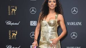 2,624 likes · 78 talking about this. Barbara Becker Privat So Lebt Der Let S Dance Star Nach Der Trennung Von Ihrem Freund News De