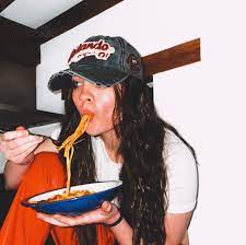 Beth Morgan Debuts With Heartbreaking Kissing Strangers | Right Chord  Music