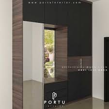 Untuk mendapatkan kesan luas pada kamar tidur, pilihlah lemari dengan warna yang cerah dan terang. Model Lemari Pakaian Pria Project Pluit Murni Portu Interior