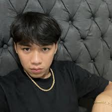 Adrian Cueto (@kuzmacueto13) • Facebook