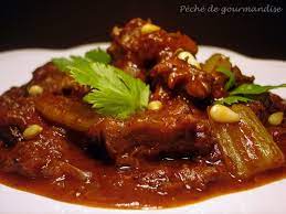 Vous cherchez une recette de queue de boeuf à la flamande ? Queues De Boeuf A La Vaccinara Peche De Gourmandise