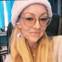 Heather Reddick's Instagram, Twitter & Facebook