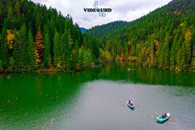 În această parte a canadei, golful sfântul laurențiu este cel mai larg estuar din lume. Lacul RoÈ™u Cel Mai Mare Lac De Baraj Natural Din Romania