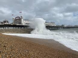 The severn crossing as the uk is facing high winds and storms, with the met office warning it will get worse before it. 38cxgo3tpmiczm