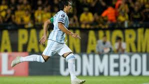 Porque las cámaras de tv captaron a un hincha con un curioso parecido al pulga rodríguez, ídolo del decano que actualmente se encuentra en colón. A Veces Se Puede Y A Veces No Dijo El Pulga Rodriguez Luego De La Derrota De Atletico La Gaceta Tucuman