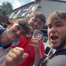 Aiden Wood (@Aiden26694620)