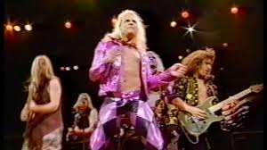 David lee roth is a man who needs no introduction. David Lee Roth Live In Hartford 2002 Youtube