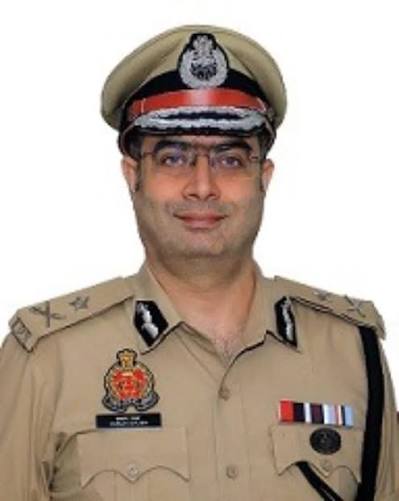 तरुण गौबा को लखनऊ का नया पुलिस कमिश्नर बनाया गया