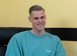 The prolific striker is one of the most sought after. Steffen Tigges Hier In Dortmund Ist Es Eine Komplette Begeisterung Fur Den Verein
