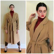 It's during his time serving at a the english army base that he meets tamsin's character, a beautiful yet despairing young woman studying at oxford university. Pin On Vintage Wardrobe