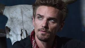 Interview: Riley Smith teases new music, virtual festival Stagecouch and  remembers Nashville