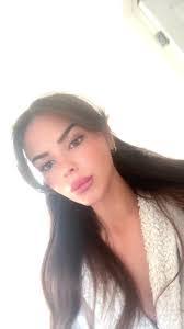 Holly Magee's Instagram, Twitter & Facebook