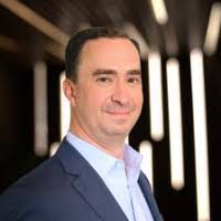 Robert Corp's Instagram, Twitter & Facebook