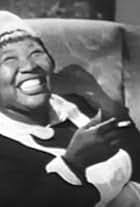 Hattie Noel's Instagram, Twitter & Facebook