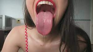 Nastya's long tongue tease - XVIDEOS.COM