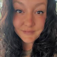 Does anyone teach kids guitar lessons in Salmo?