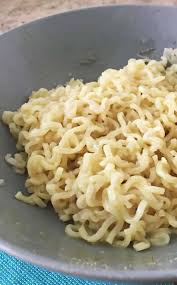 After the noodles have been fully cooked, dispose some of the water in order for more seasoning to go into the noodles. 2 Minute How To Microwave Ramen Loaves And Dishes