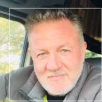 100+ perfis com “Sam Betts”