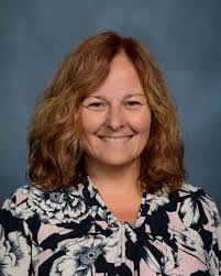 Elise Traver's Instagram, Twitter & Facebook