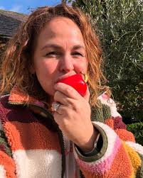 Giovanna Fletcher aldonis novan foton...