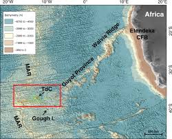 Da cunha sobre o crim3 organizado no brasil. Seafloor Evidence For Pre Shield Volcanism Above The Tristan Da Cunha Mantle Plume Nature Communications