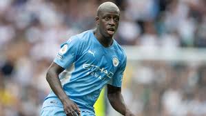 1815827 likes · 59045 talking about this. Manchester City Suspendiert Benjamin Mendy Wegen Vergewaltigung Und Sexueller Notigung Germanic Nachrichten