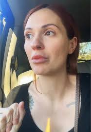 Brandee Davis's Instagram, Twitter & Facebook