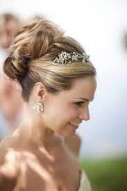 Updo With Rhinestone Tiara For Strapless Wedding Dress Dress Rhinestone Strapless Tiara Wedding Frisur Hochzeit Brautfrisur Frisur Hochgesteckt