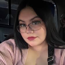 Outdoor family photographer in Elmhurst area