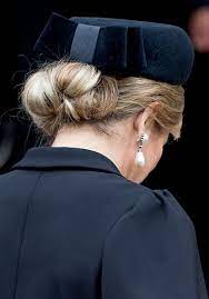 Hat Detail Of Queen Maxima Of The Netherlands During The National Remembrance Ceremony At The National Monumen Royal Hairstyles Women Hats Fashion Queen Maxima