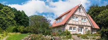 Wir stehen ihnen beim immobilienkauf in lörrach zur seite. Fachwerkhauser Dosenbach Immobilien Lorrach