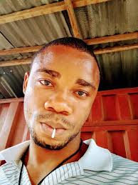 Meet our big brother housemate aka sister falling breast 🤣🤣🤣🤣🤔