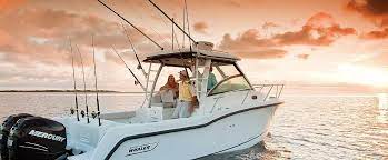 Boston whalers comfort, space and amenities are the key ingredients for the best socializing, cruising and overnighting. 285 Conquest Cabin Cruiser Boat Model Boston Whaler