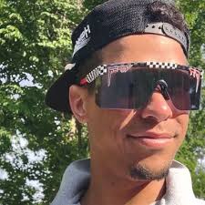 Brandan Lee Brewster (@THEbrewster20)