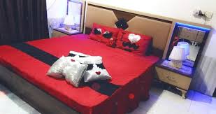 كرستالات بغداد من غرفة الزبونة كامرتها قديمة ظالمة Facebook