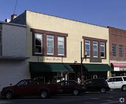 Welcome to newnan ga real estate page! 22 West Court Sq Newnan Ga 30263 Loopnet Com