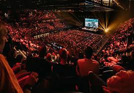 Ziggo customers with a ziggo sport totaal subscription have free access to f1 tv pro as part of their subscription. Ziggo F1 Live 10 000 Ziggo Klanten Schreeuwen Max Naar De Overwinning In De Ziggo Dome Vertigo 6 Marketing Pr