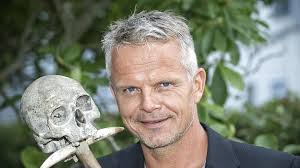 Alene hjemme' fylder 30 år